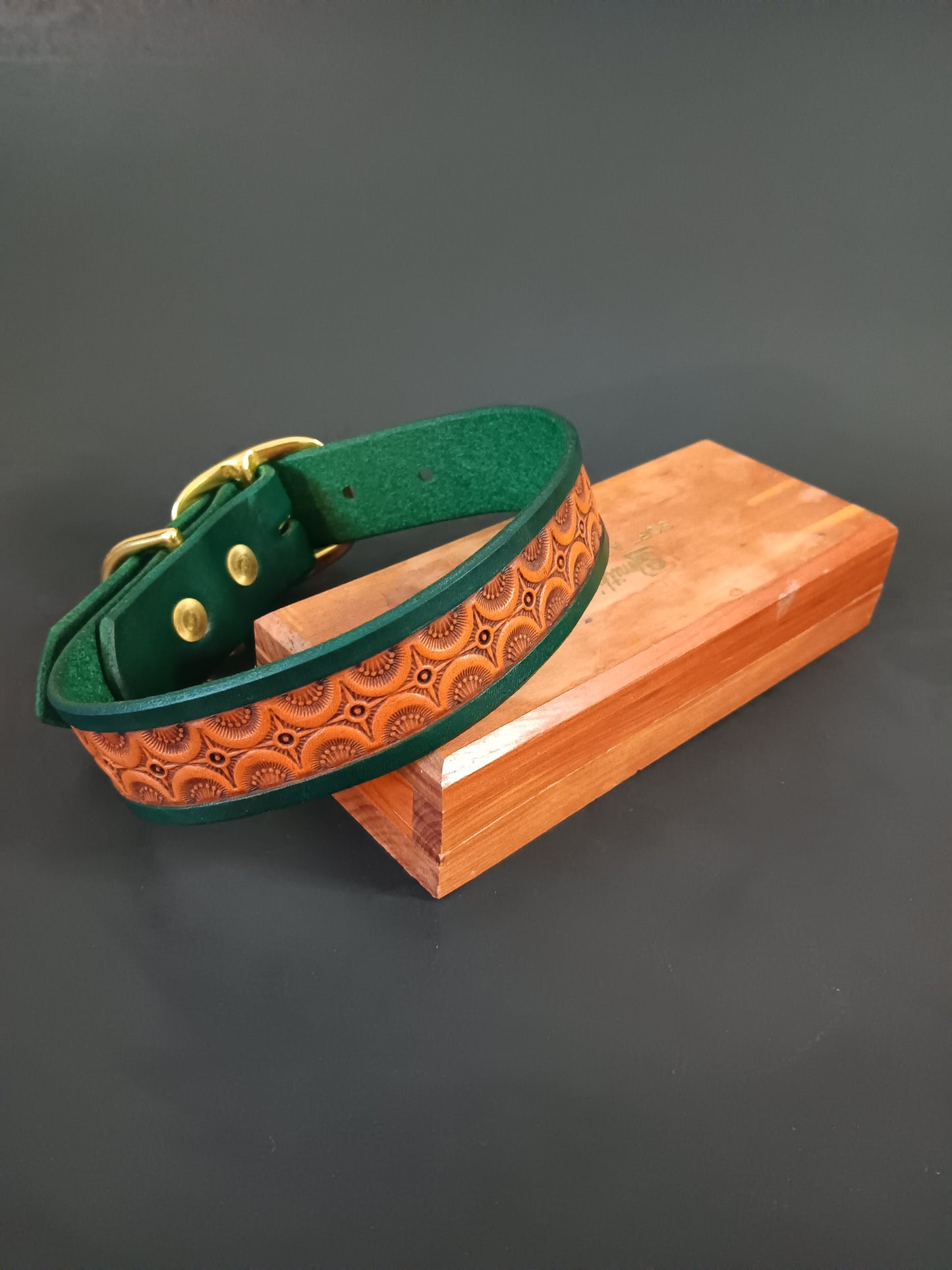 Two Tone Pattern Dog Collar